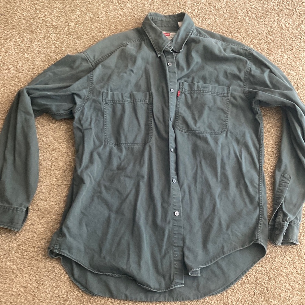 Levi’s button up